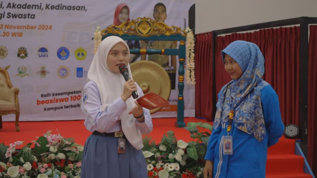 Hari Pertama Edufair 3.0 UGM dan ITS Buka Wawasan